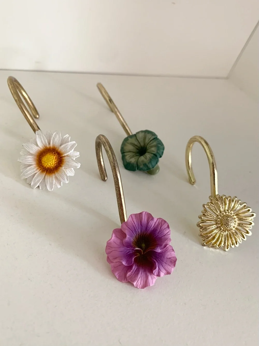4 flower hooks set